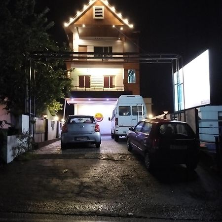 Himadri Munnar Holidays Екстериор снимка