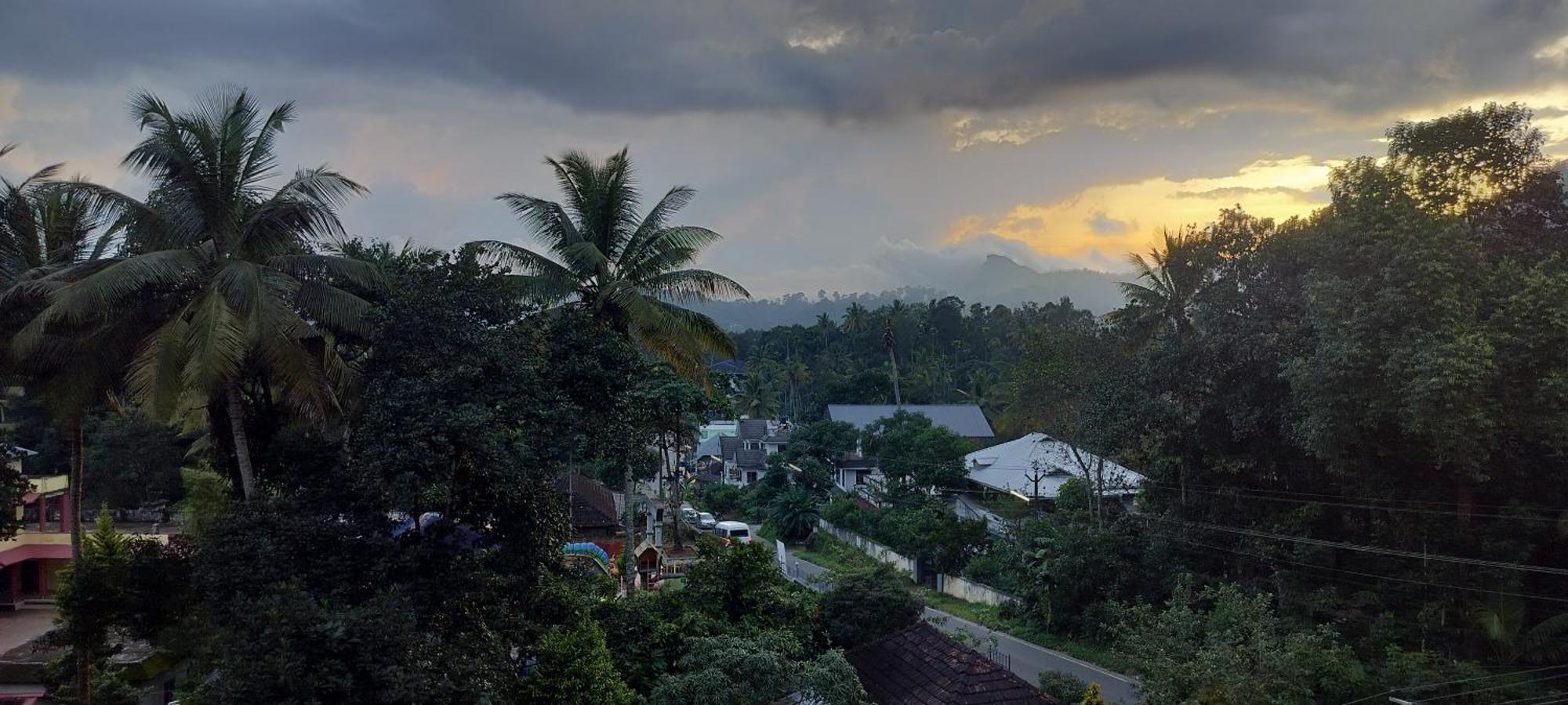 Himadri Munnar Holidays Екстериор снимка