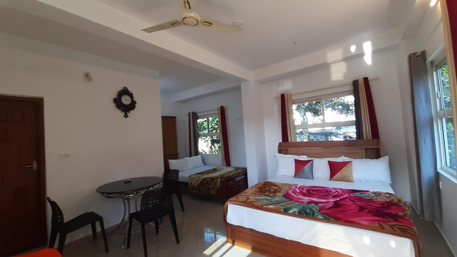 Himadri Munnar Holidays Екстериор снимка