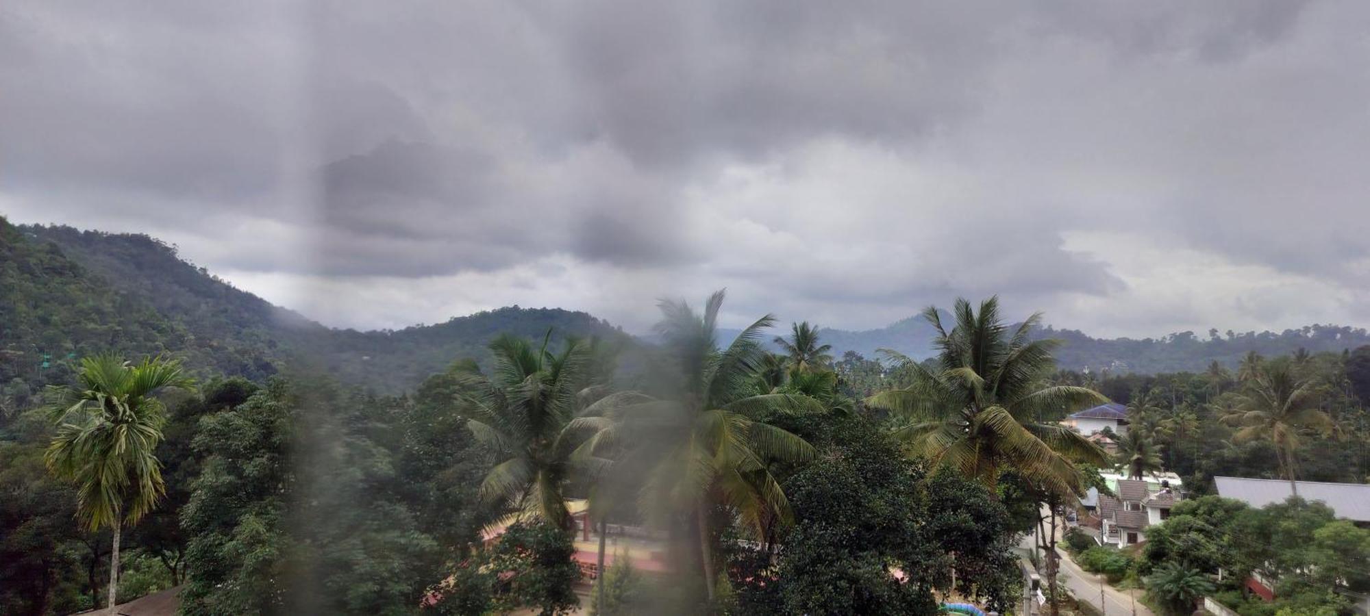 Himadri Munnar Holidays Екстериор снимка