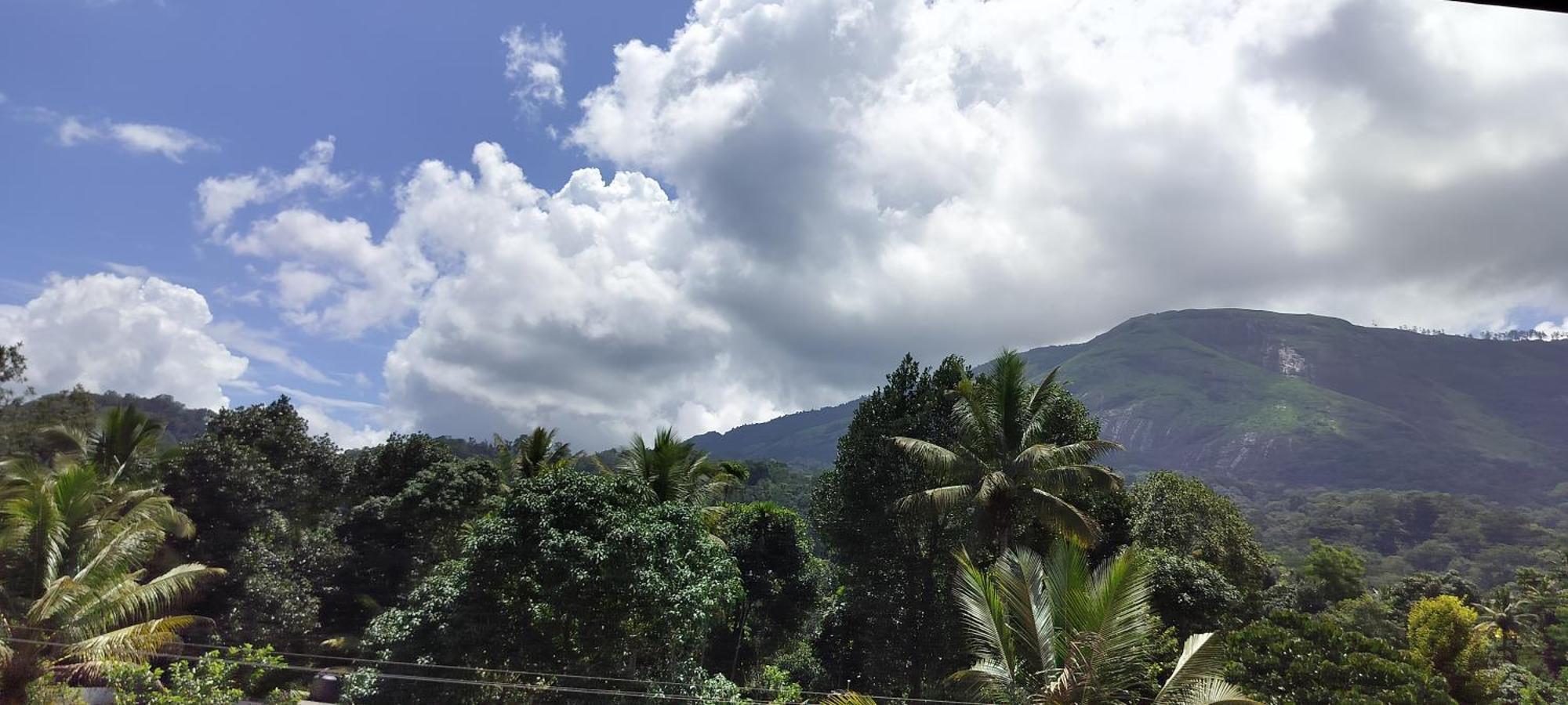Himadri Munnar Holidays Екстериор снимка