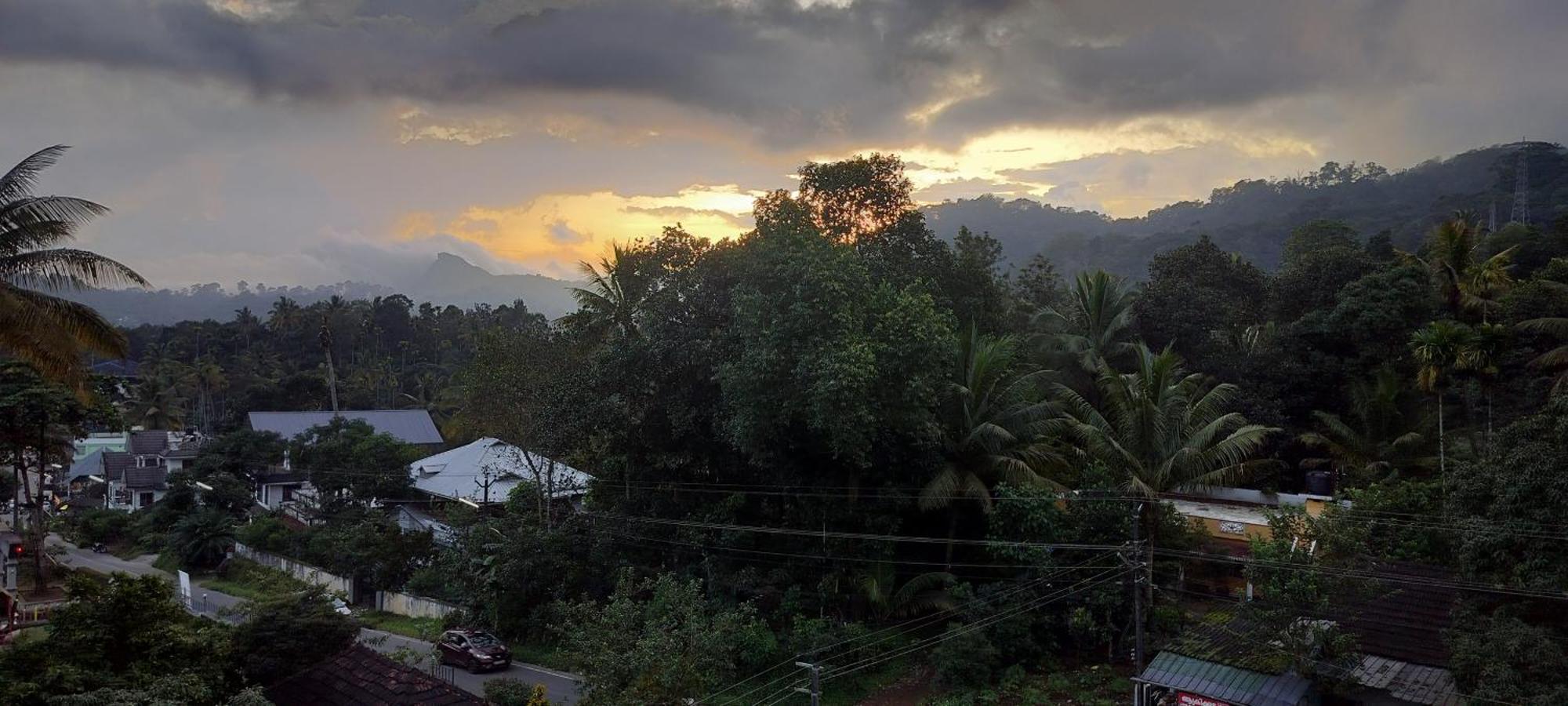 Himadri Munnar Holidays Екстериор снимка
