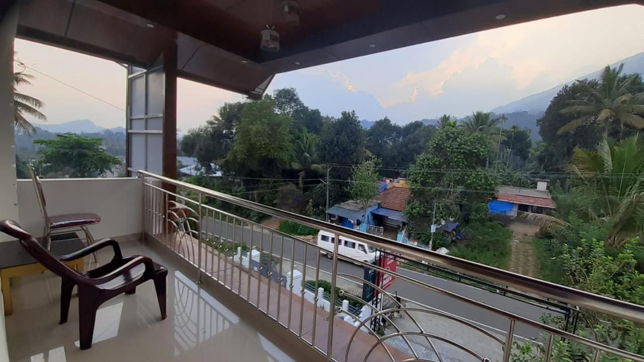 Himadri Munnar Holidays Екстериор снимка
